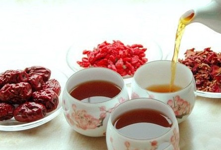 春季喝红枣枸杞茶助气血通畅